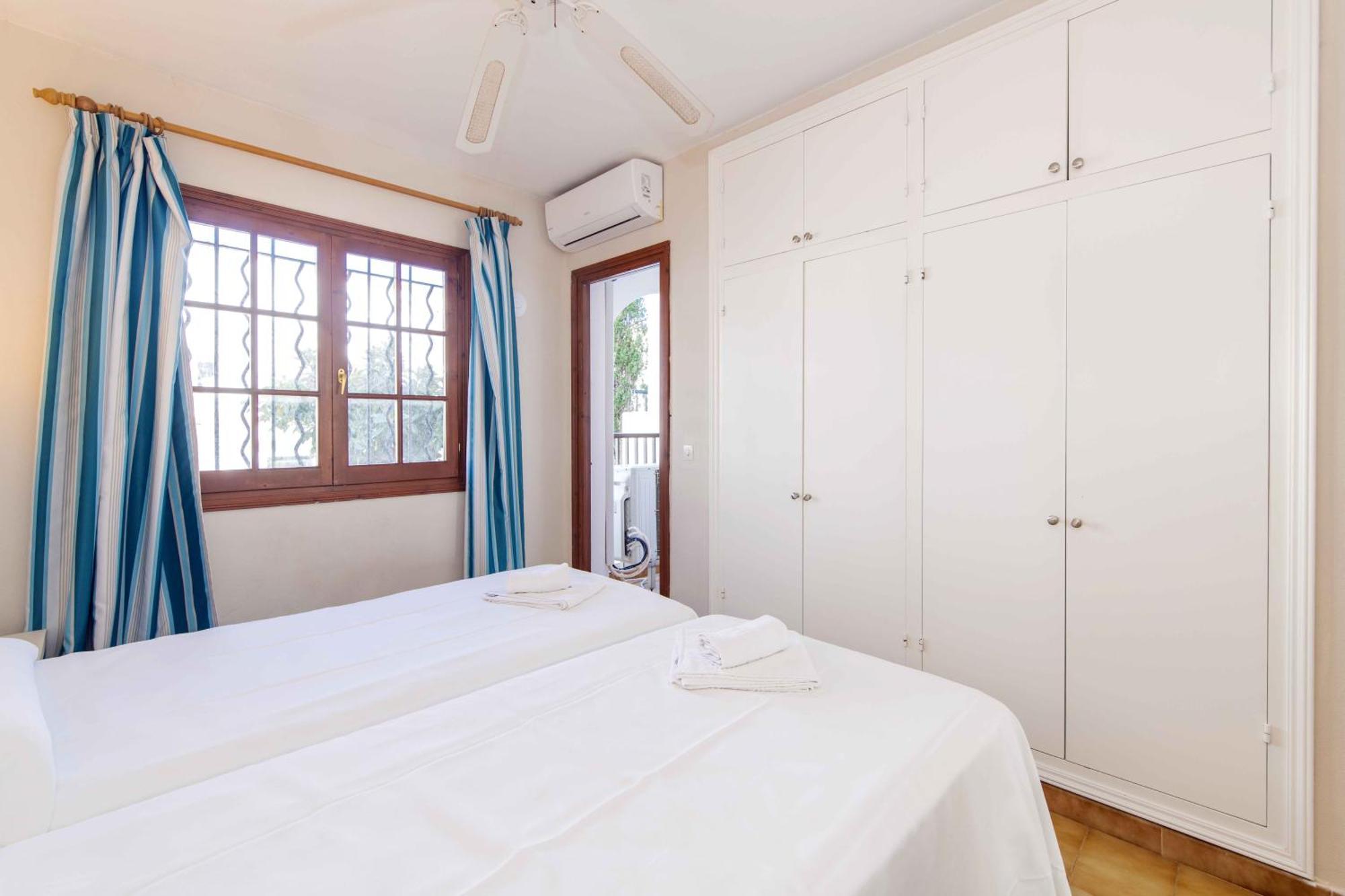 Siesta Mar Confort Cala En Porter  Экстерьер фото